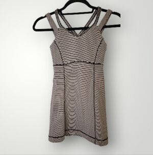 Lululemon Happy Strappy Cut Out Tank Top Blush Black Running Yoga Athletic Sz 2